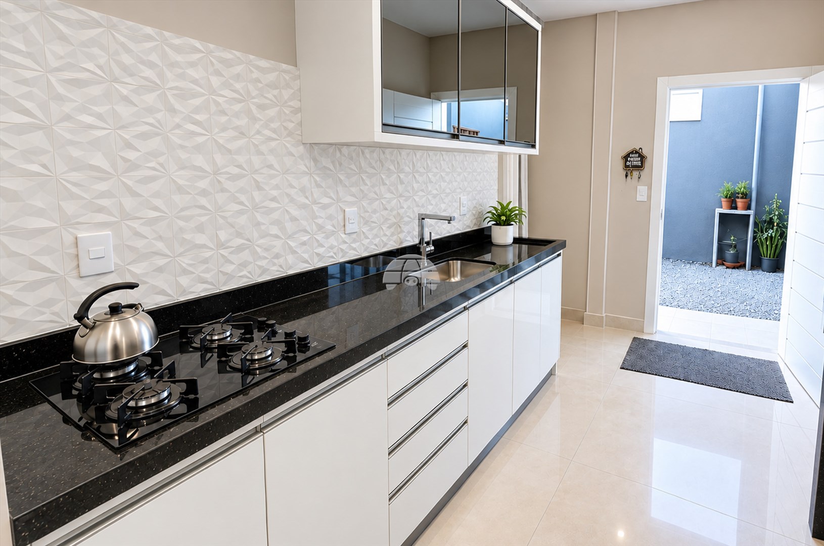 Casa à venda em Saguaçu, Joinville — Portal Chave Fácil