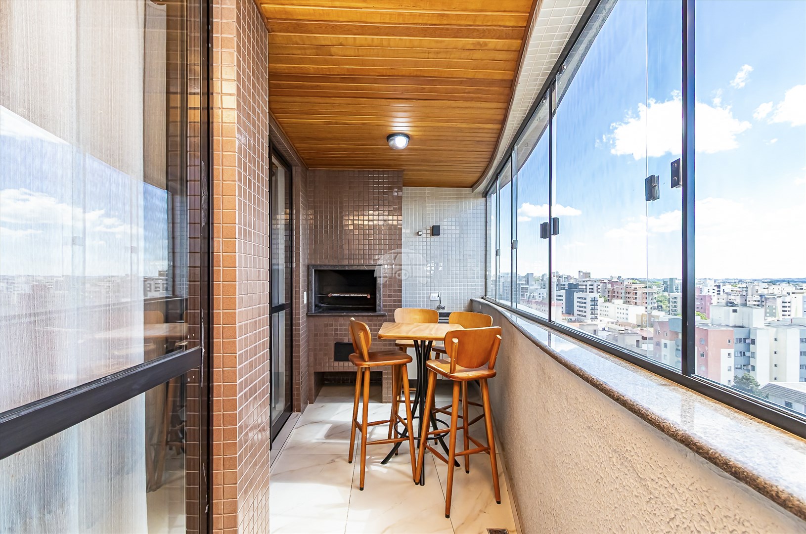 Apartamento à venda em Vila Izabel, Curitiba — Portal Chave Fácil