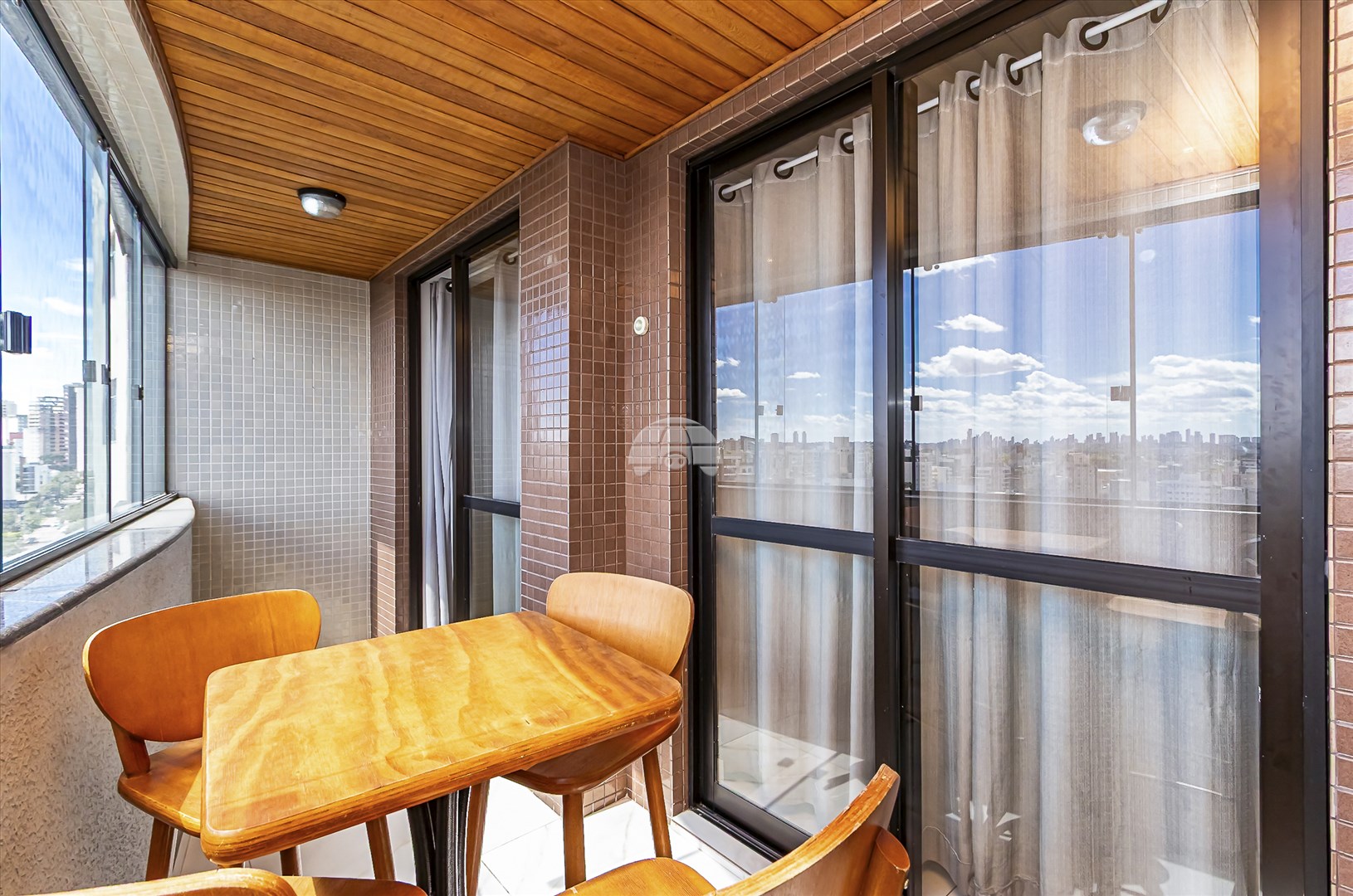 Apartamento à venda em Vila Izabel, Curitiba — Portal Chave Fácil