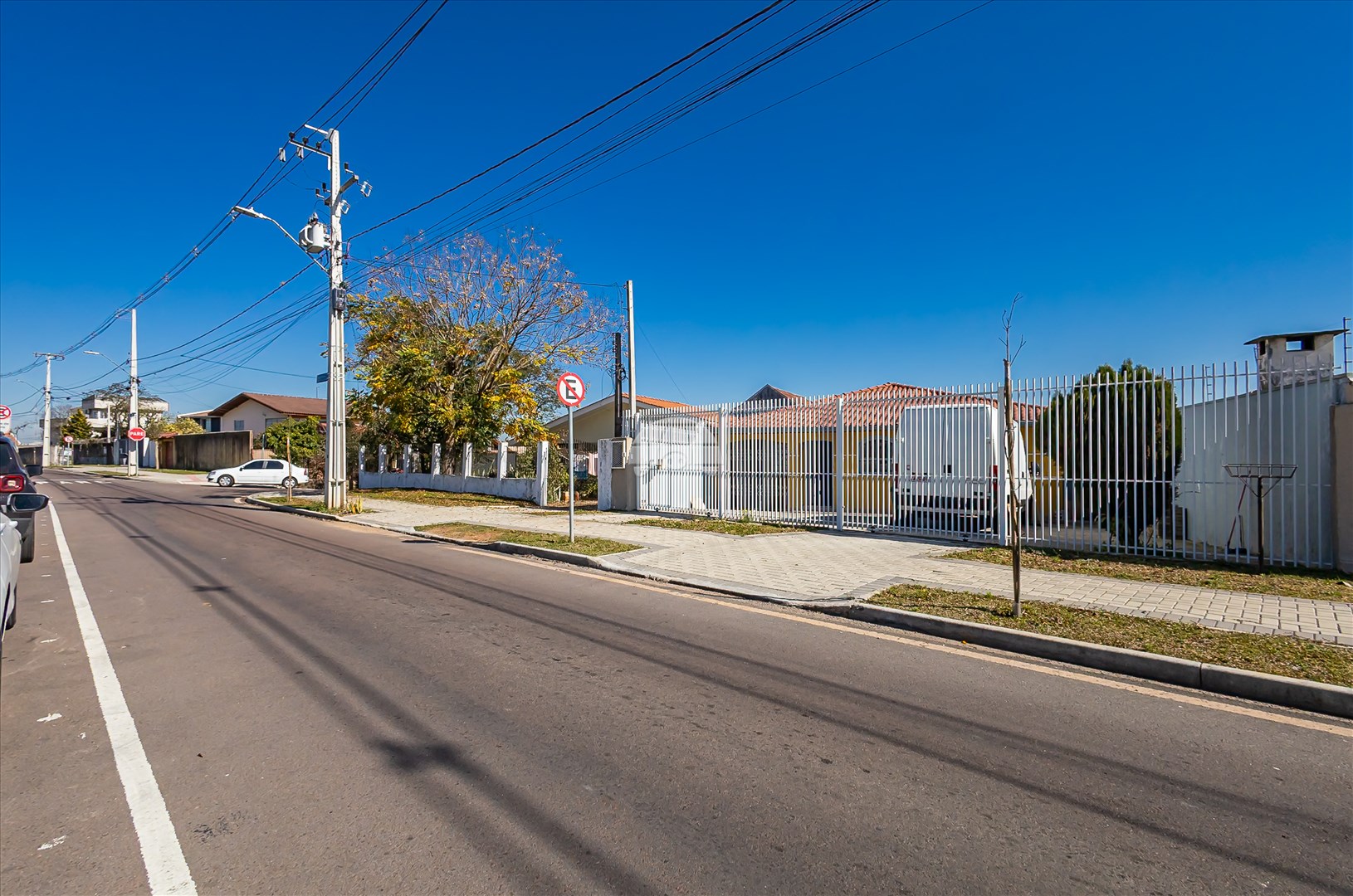 Casa à venda em Bacacheri, Curitiba — Portal Chave Fácil
