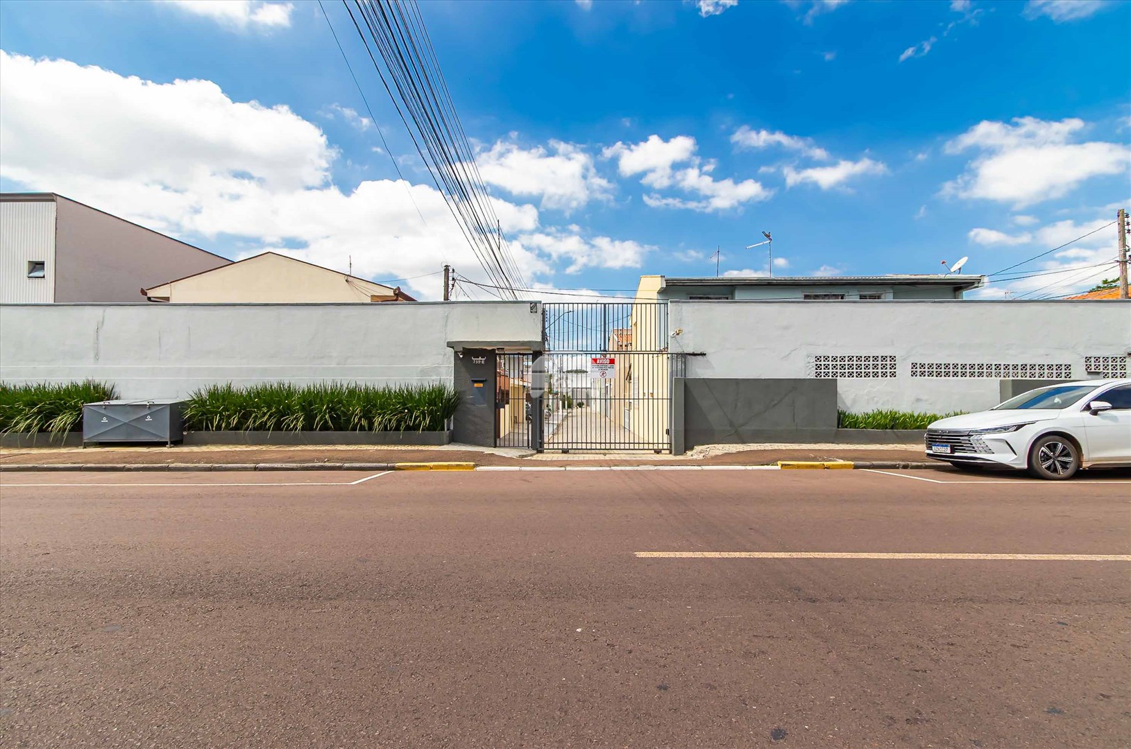 Casa à venda em Boqueirão, Curitiba — Portal Chave Fácil