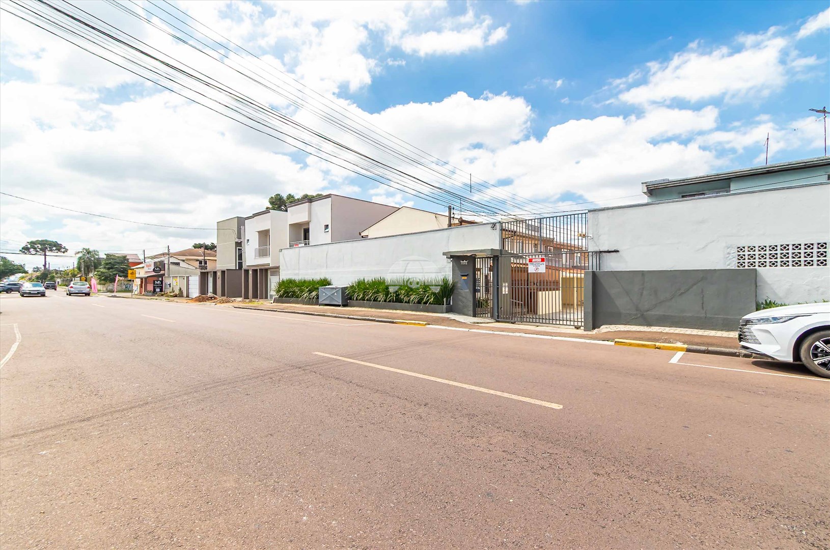 Casa à venda em Boqueirão, Curitiba — Portal Chave Fácil