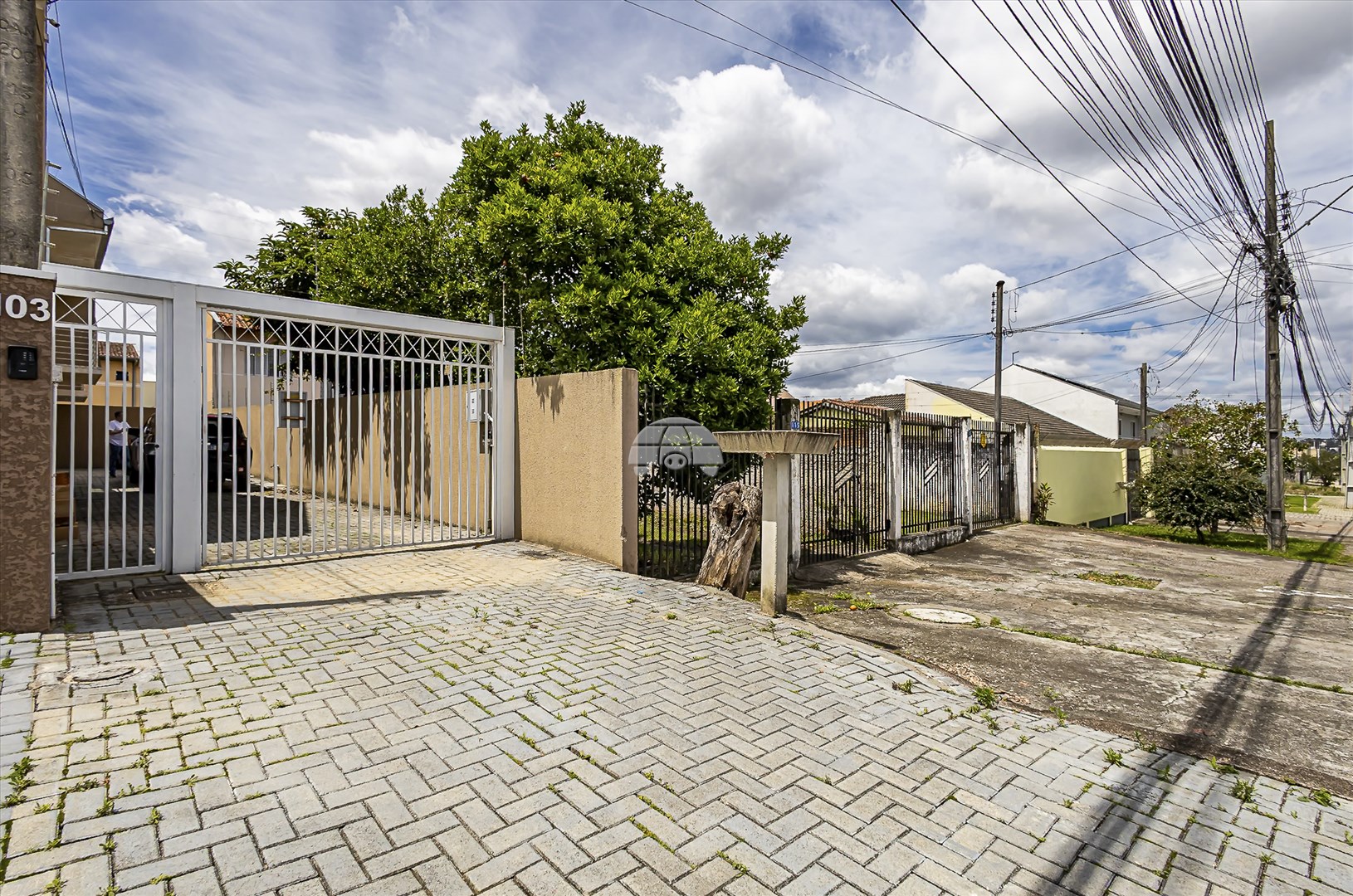 Casa à venda em Pinheirinho, Curitiba — Portal Chave Fácil