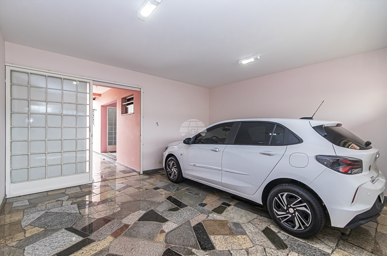 Casa à venda em Novo Mundo, Curitiba — Portal Chave Fácil