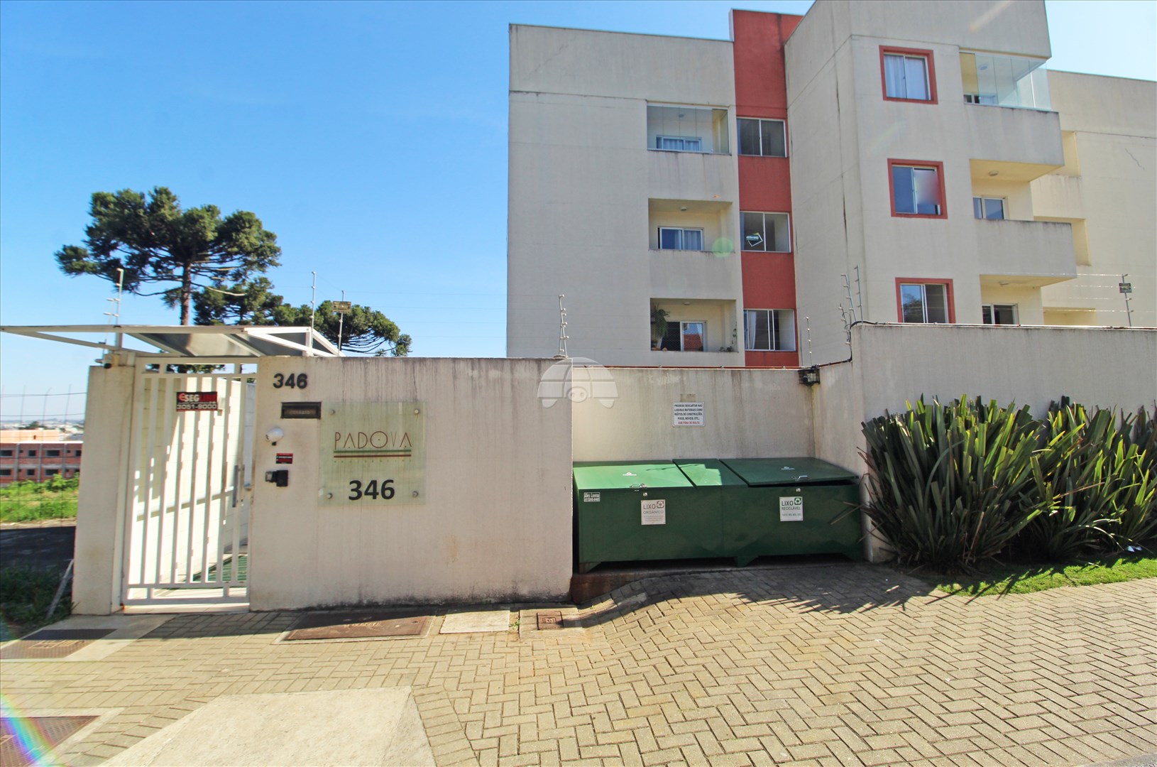 Apartamento para alugar em Jardim Amélia, Pinhais — Portal Chave Fácil