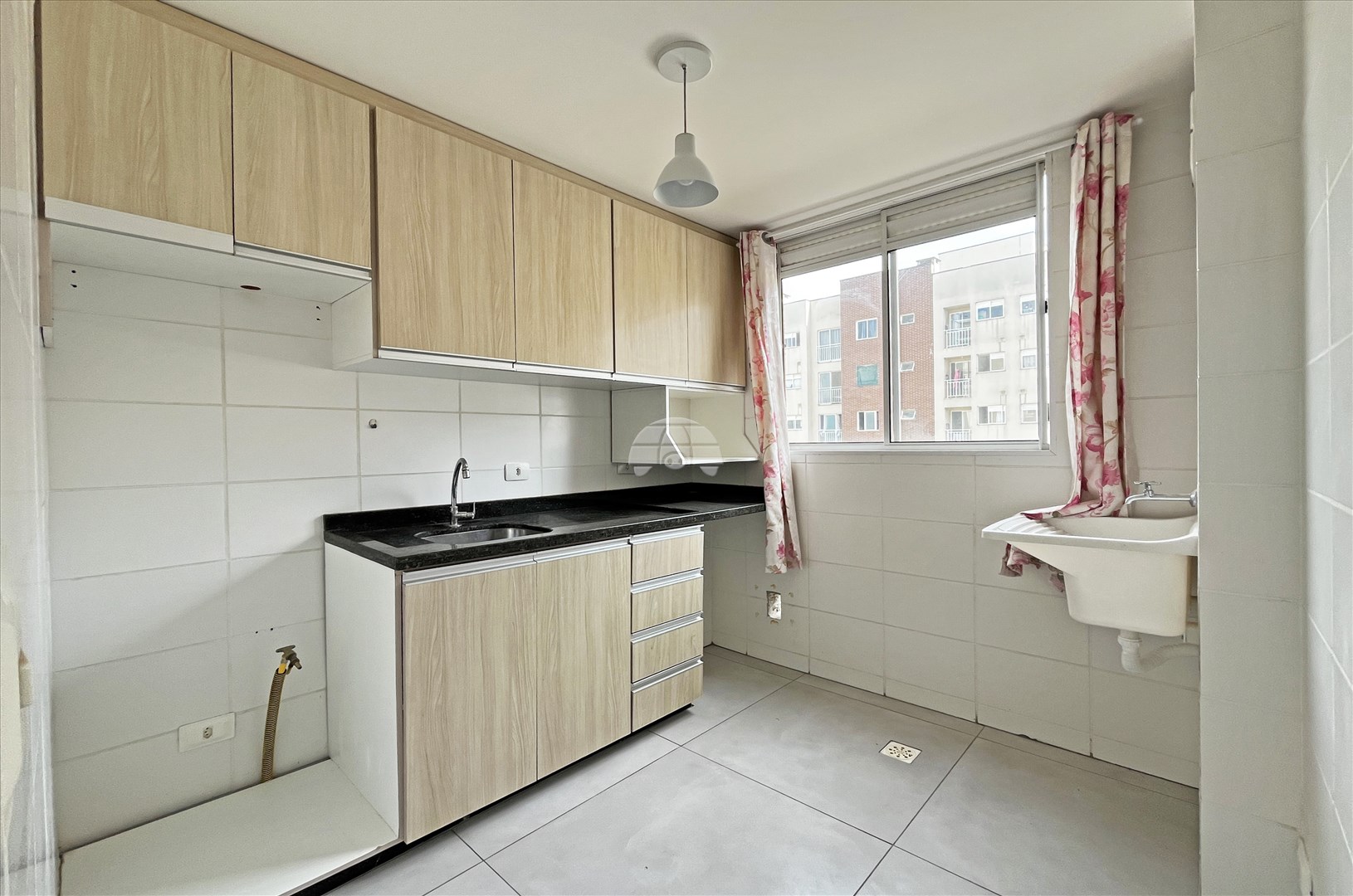 Apartamento para alugar em Jardim Amélia, Pinhais — Portal Chave Fácil