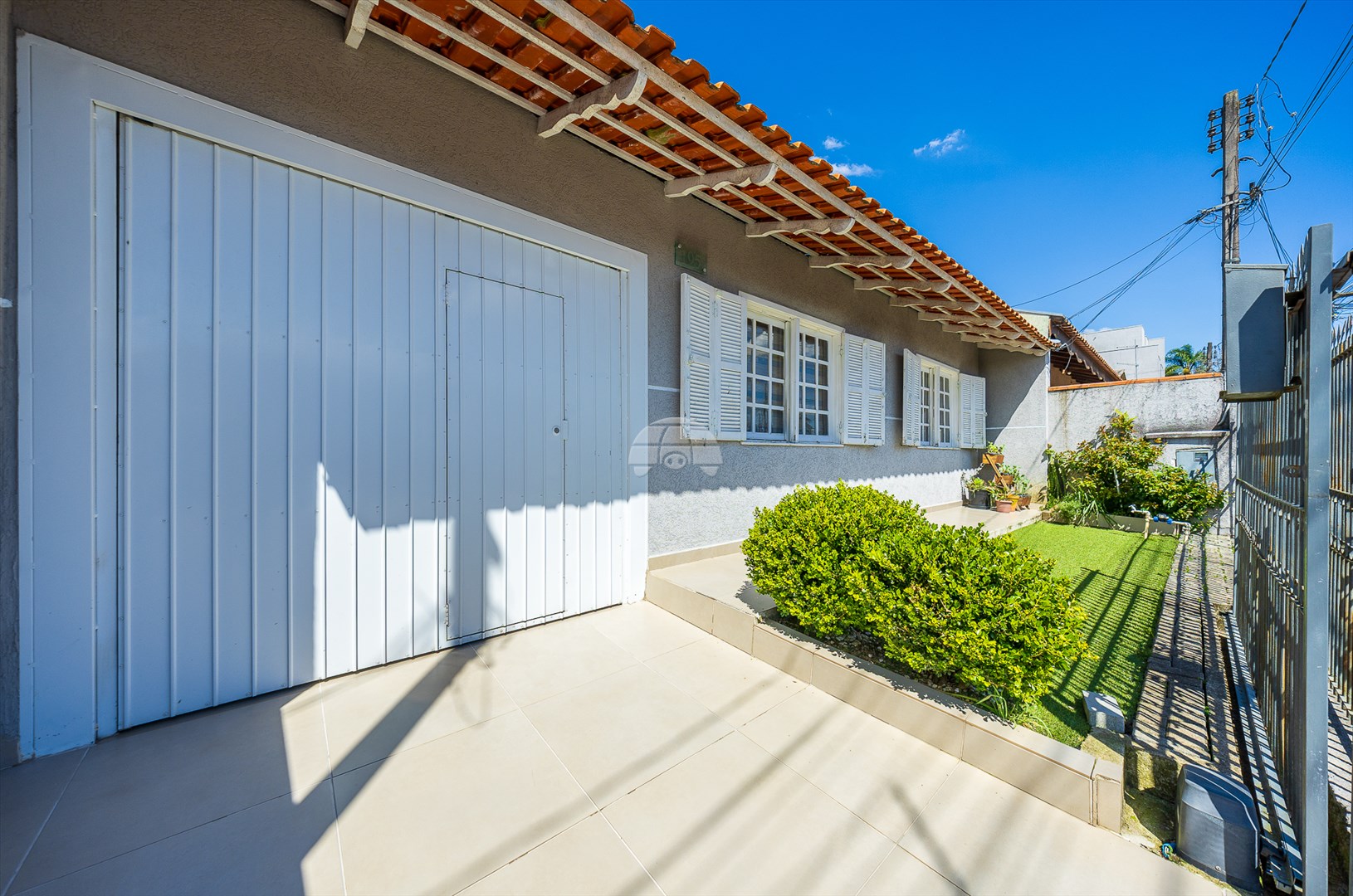 Casa à venda em Novo Mundo, Curitiba — Portal Chave Fácil