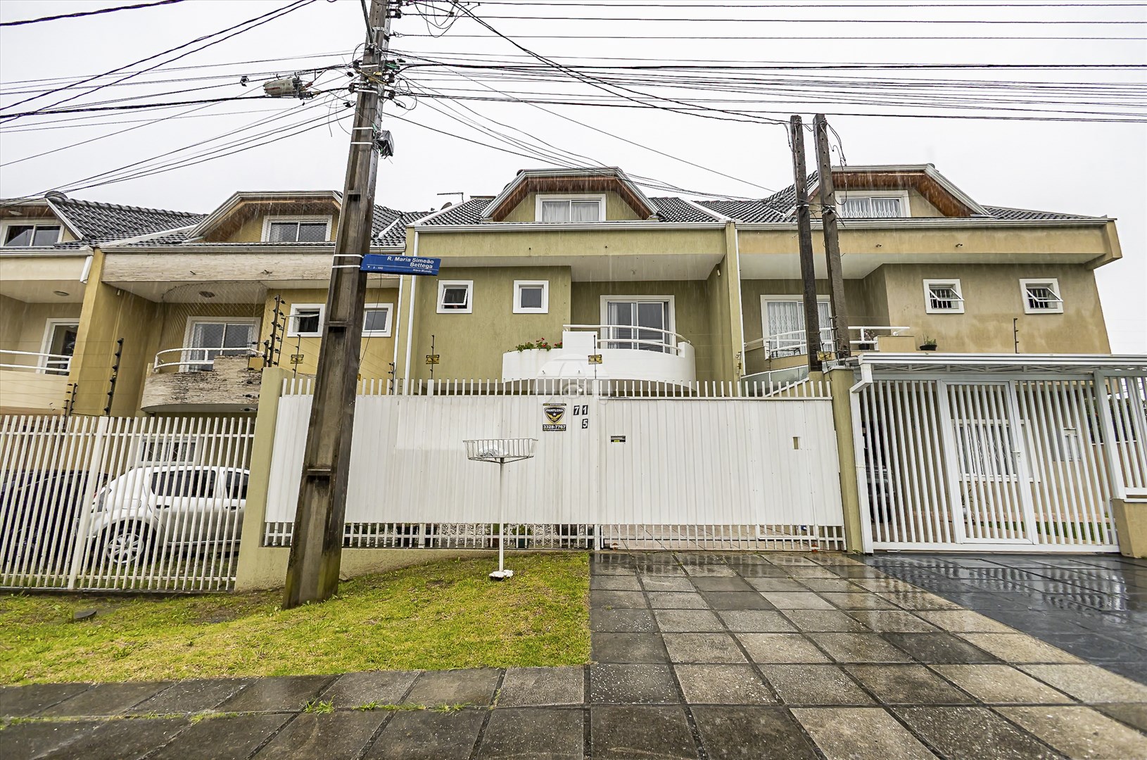 Casa à venda em Novo Mundo, Curitiba — Portal Chave Fácil