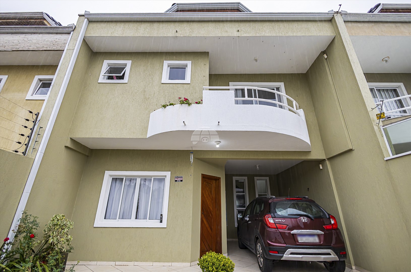 Casa à venda em Novo Mundo, Curitiba — Portal Chave Fácil