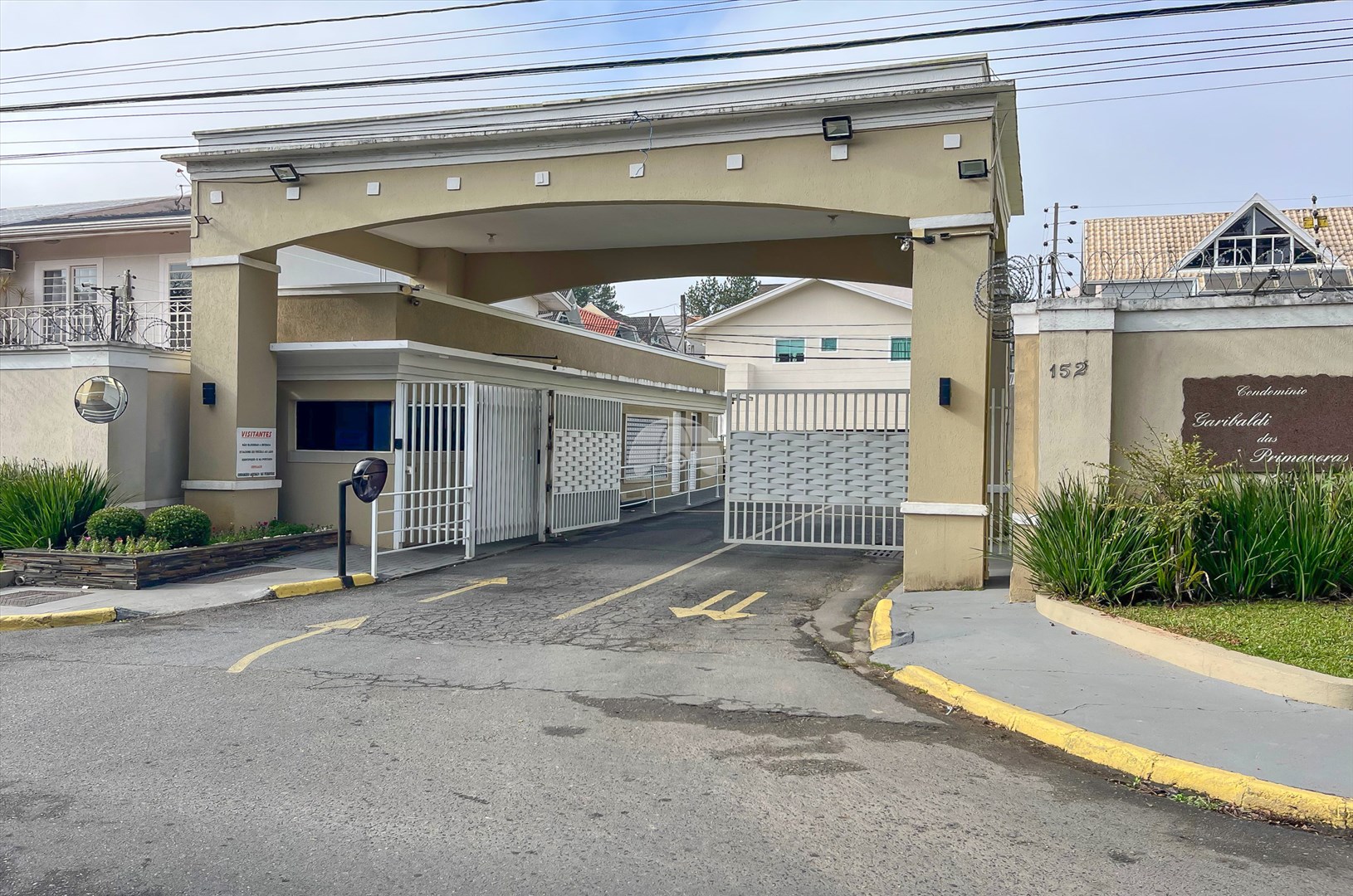 Casa para alugar em Cachoeira, Curitiba — Portal Chave Fácil