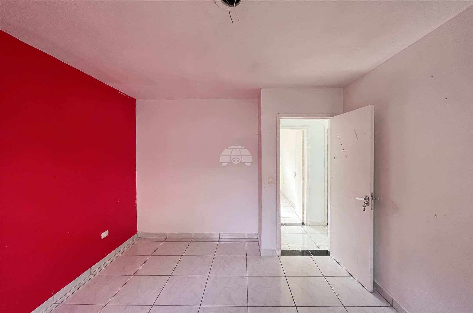 Casa para alugar em Cachoeira, Curitiba — Imobiliária Razão