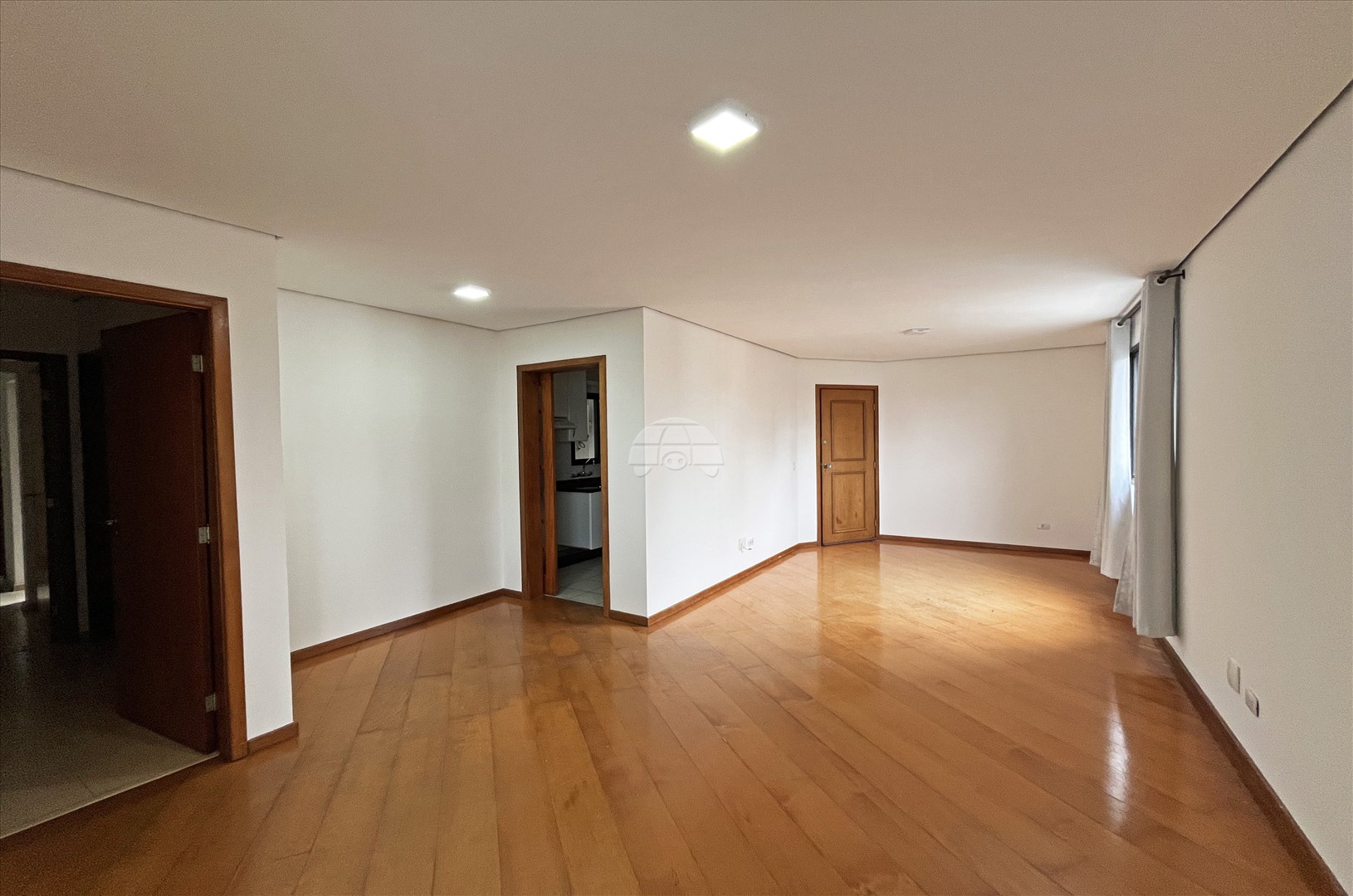 Apartamento para alugar em Cabral, Curitiba — Portal Chave Fácil