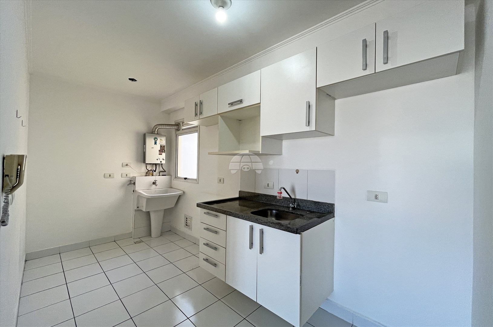 Apartamento Residencial para Locação no Bairro Capão Raso ref. 24779 (10 / 10)