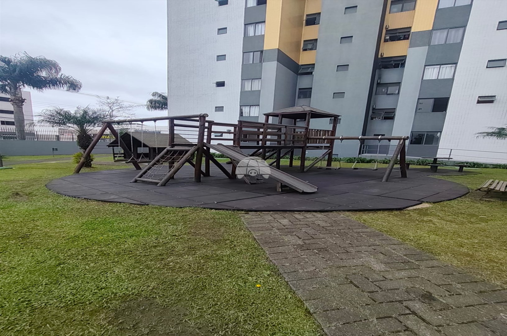 Apartamento para alugar em Centro, Pinhais — Portal Chave Fácil