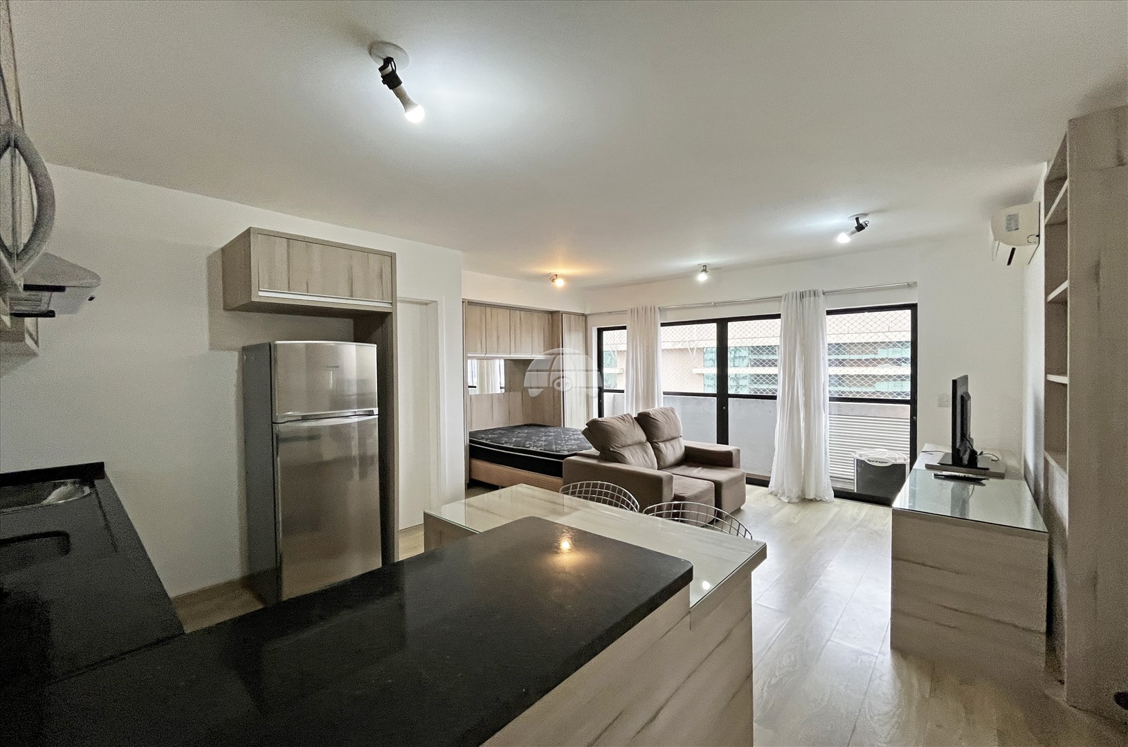 Apartamento para alugar em Centro, Curitiba — Portal Chave Fácil