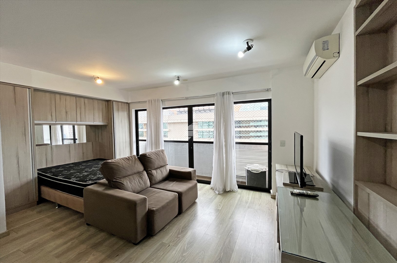 Apartamento para alugar em Centro, Curitiba — Portal Chave Fácil