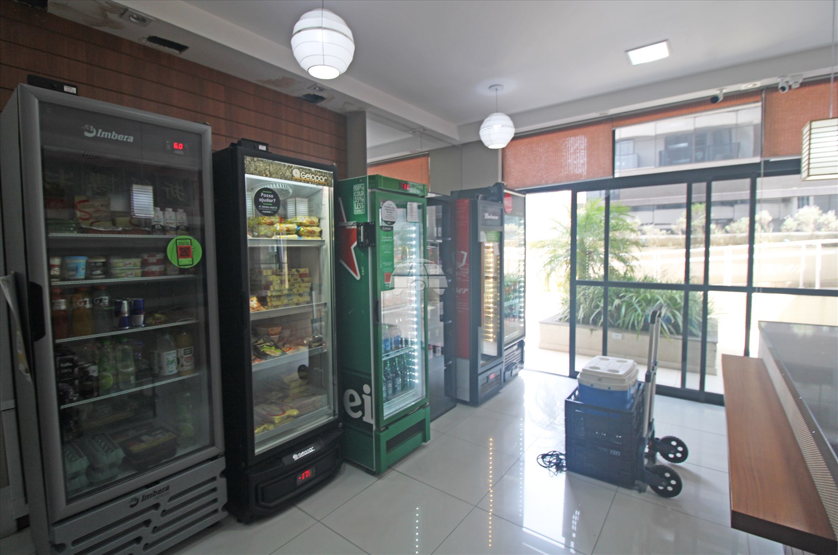 Apartamento para alugar em Centro, Curitiba — GOMES CONSULTOR IMOBILIARIO LTDA.