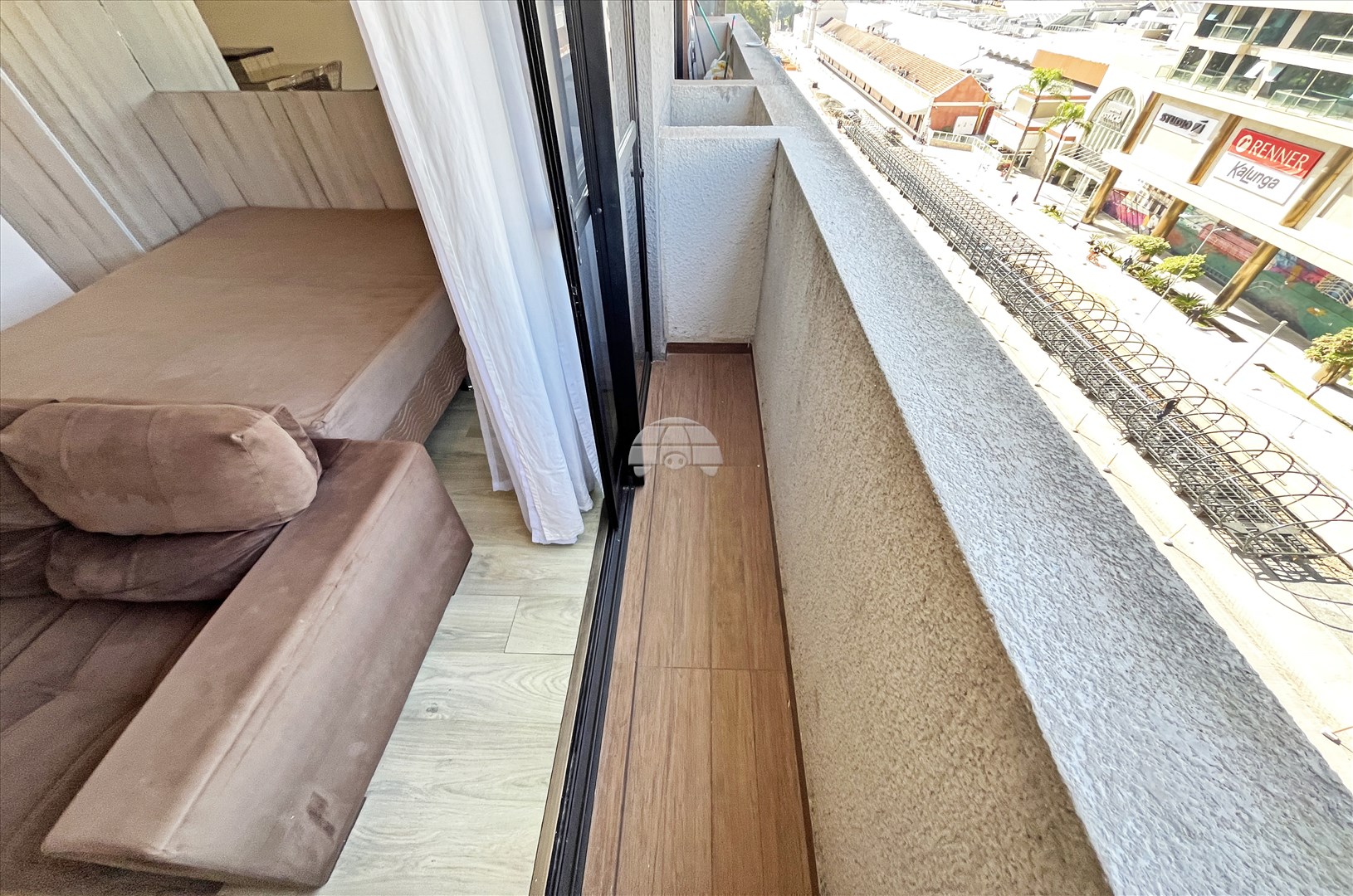 Apartamento para alugar em Centro, Curitiba — GOMES CONSULTOR IMOBILIARIO LTDA.
