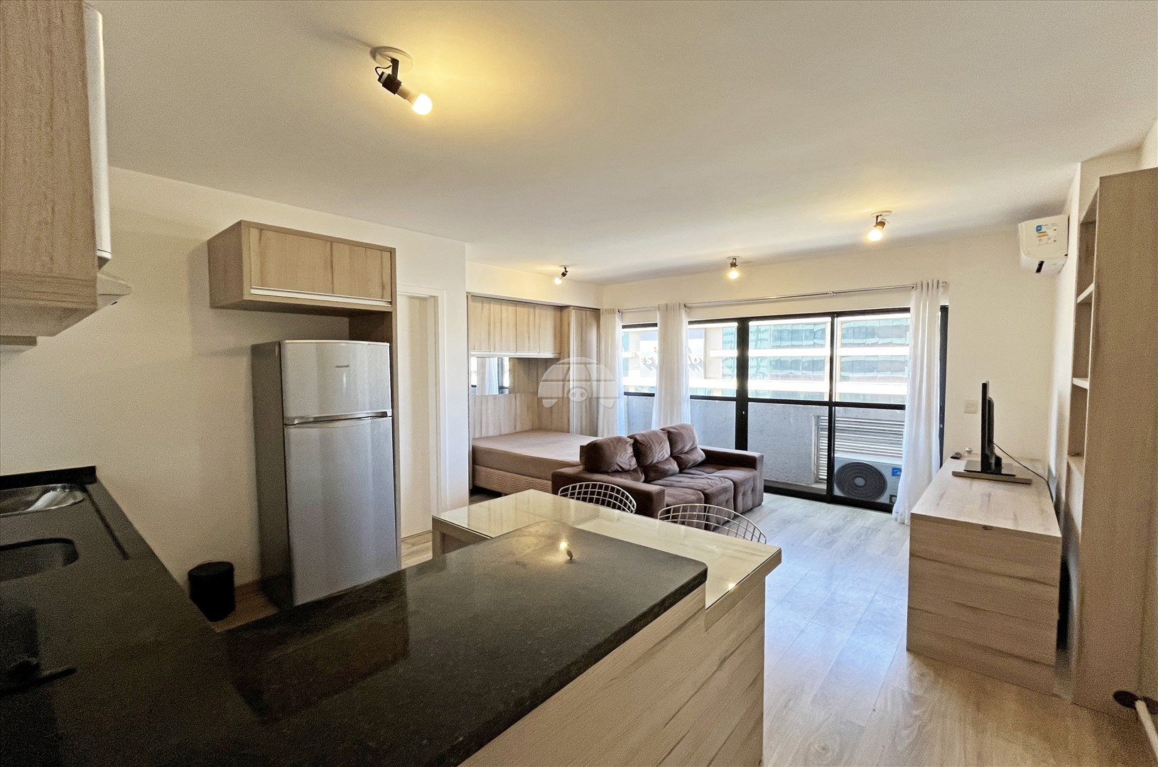 Apartamento para alugar em Centro, Curitiba — Portal Chave Fácil