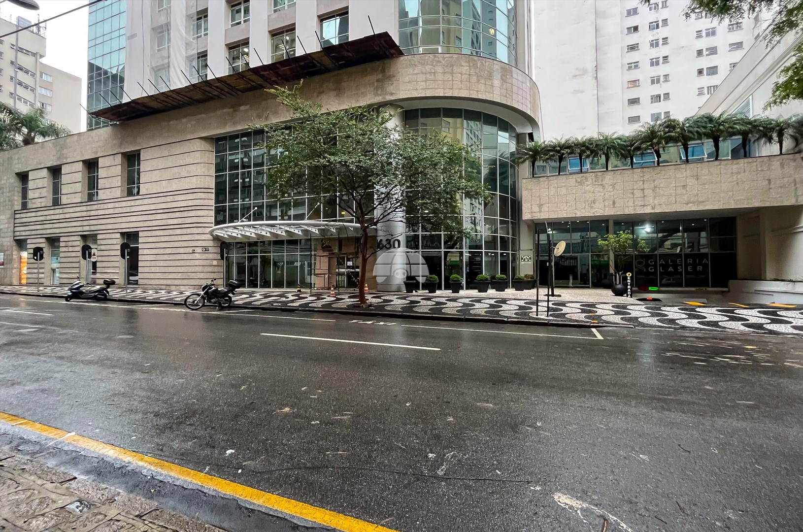 Sala/Conjunto Comercial para alugar em Centro, Curitiba — Portal Chave Fácil