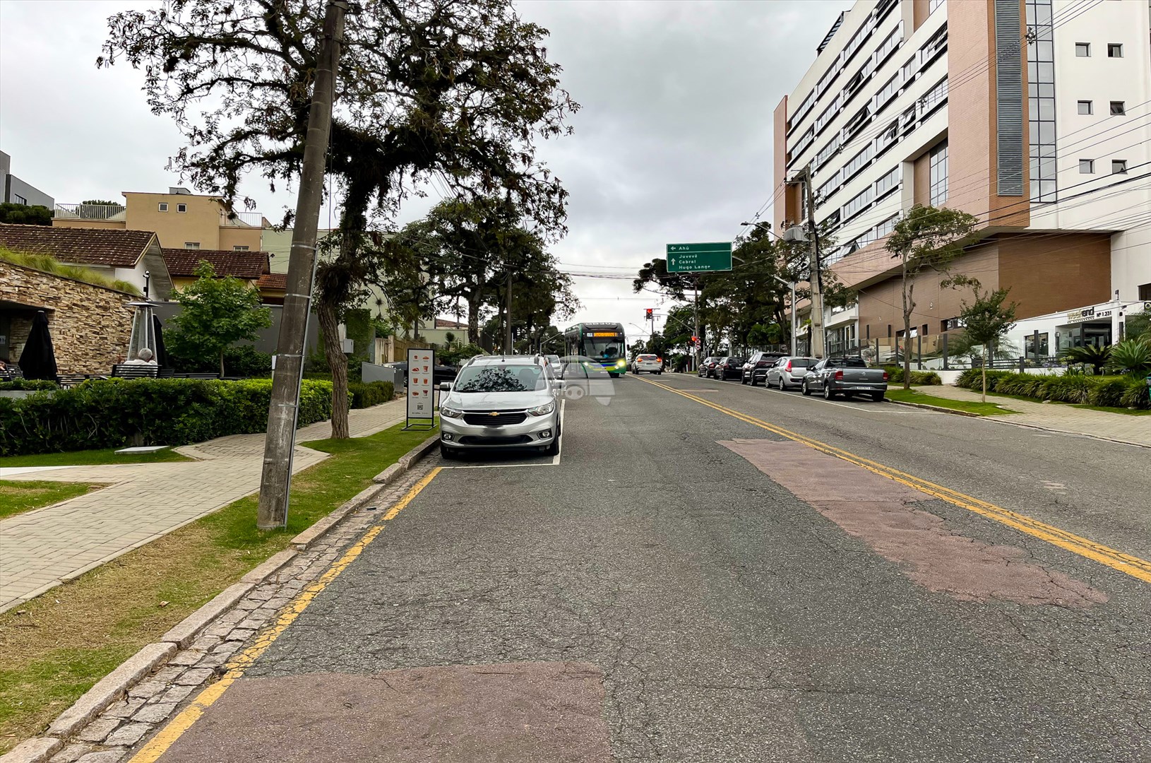 Apartamento para alugar em Juvevê, Curitiba — MAFI ADMINISTRADORA DE IMOVEIS LTDA