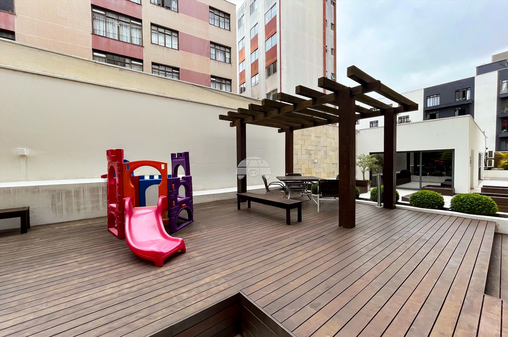 Apartamento para alugar em Juvevê, Curitiba — MAFI ADMINISTRADORA DE IMOVEIS LTDA