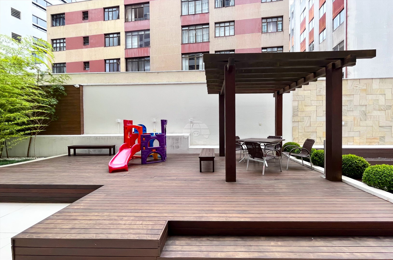 Apartamento para alugar em Juvevê, Curitiba — MAFI ADMINISTRADORA DE IMOVEIS LTDA