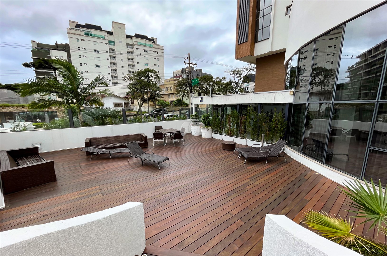 Apartamento para alugar em Juvevê, Curitiba — MAFI ADMINISTRADORA DE IMOVEIS LTDA