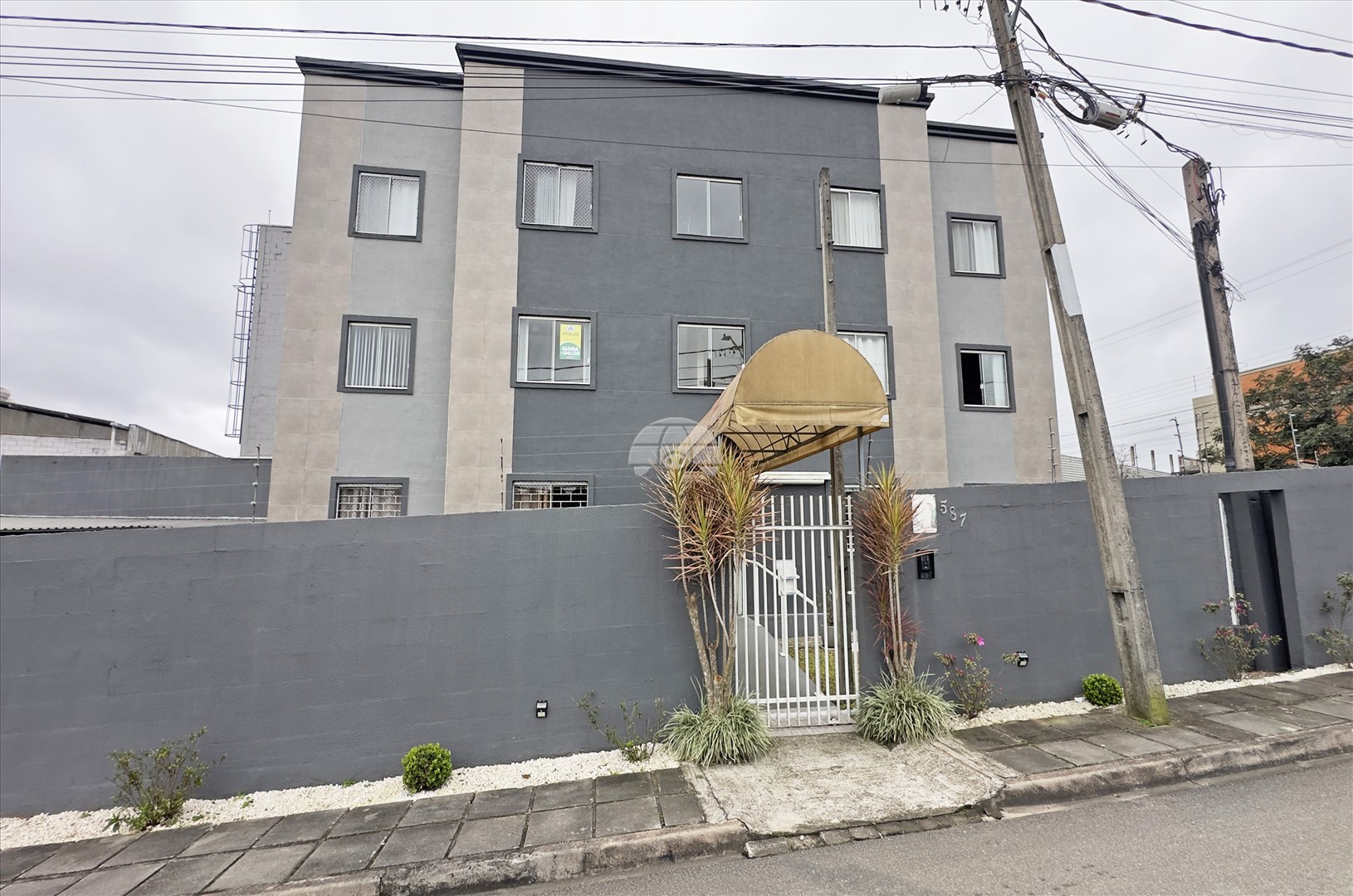 Apartamento para alugar em Emiliano Perneta, Pinhais — Portal Chave Fácil