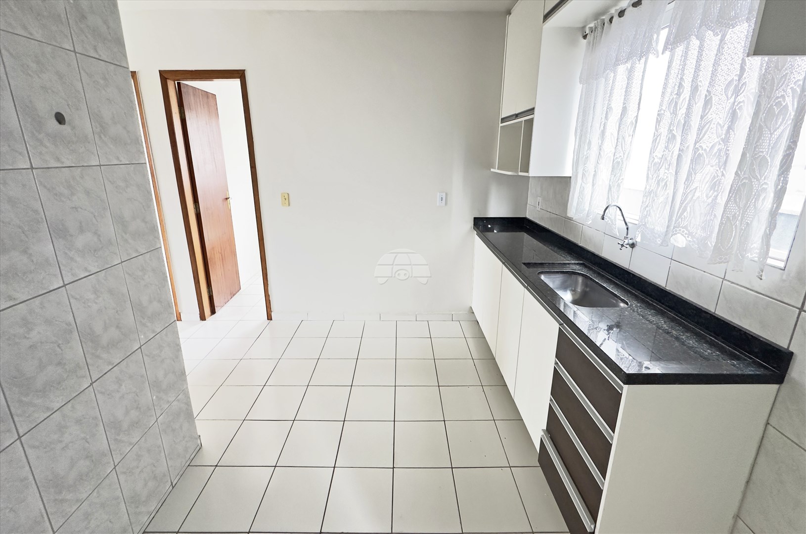 Apartamento para alugar em Emiliano Perneta, Pinhais — Portal Chave Fácil